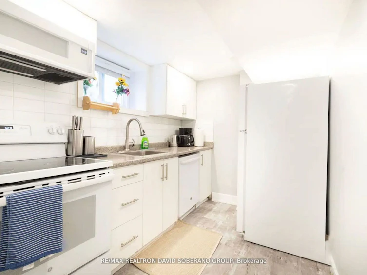 55 Raeburn Avenue, Toronto, ON, M3H 1G9 - 26