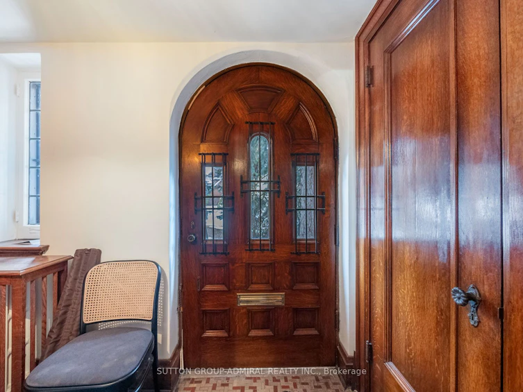 29 Strathgowan Crescent, Toronto, ON, M4N 2Z6 - 3