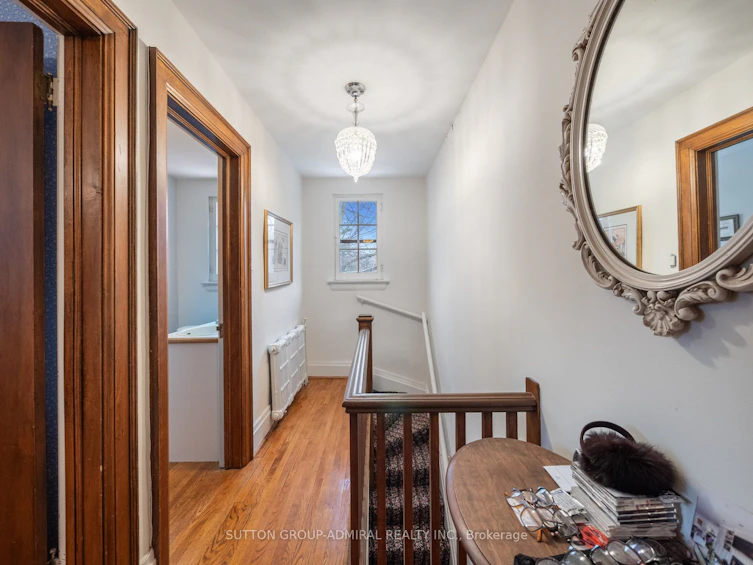 29 Strathgowan Crescent, Toronto, ON, M4N 2Z6 - 24