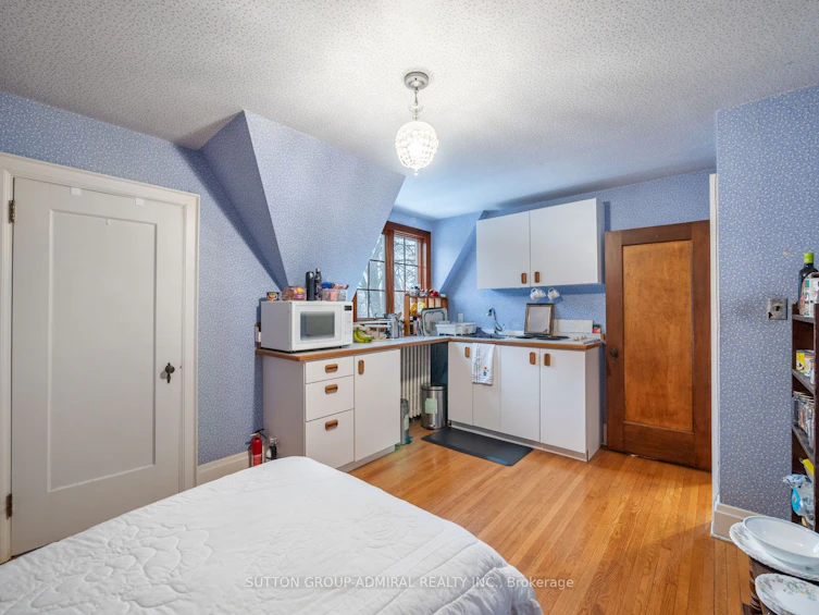 29 Strathgowan Crescent, Toronto, ON, M4N 2Z6 - 29