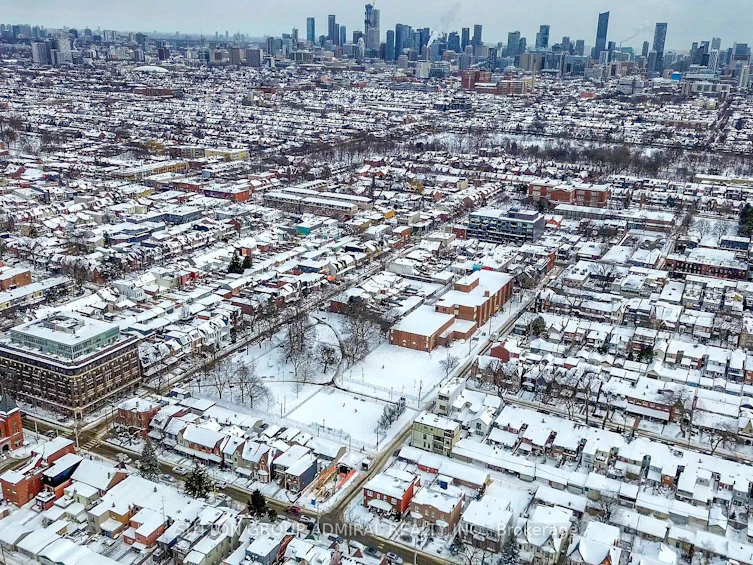 1212-20 Minowan Miikan Lane, Toronto, ON, M6J 0E5 - 31