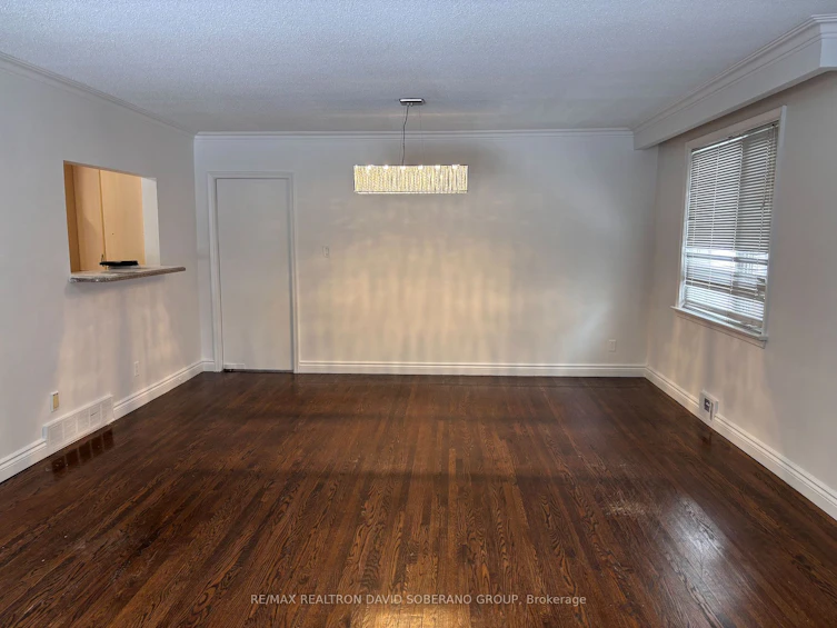18 Lowesmoor Avenue, Toronto, ON, M3H 3H7 - 7