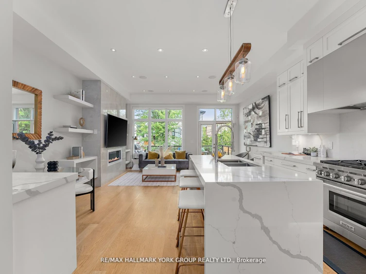 100 Roe Avenue, Toronto, ON, M5M 2H7 - 23