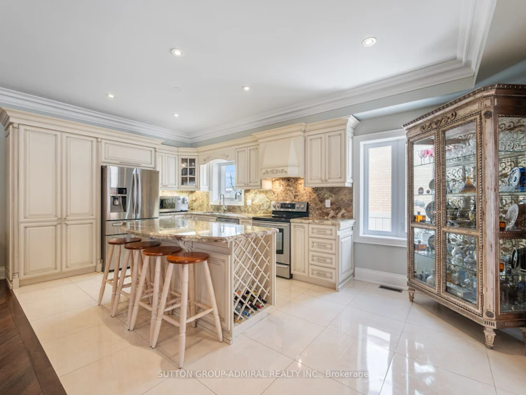 88 Combe Avenue, Toronto, ON, M3H 4J7 - 8