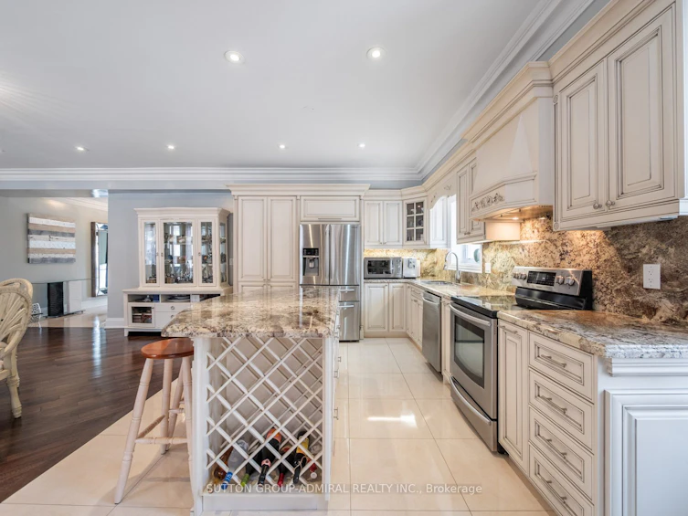 88 Combe Avenue, Toronto, ON, M3H 4J7 - 12