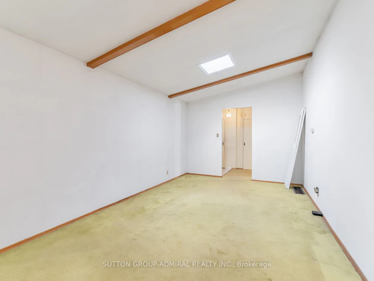 25 Hobart Drive, Toronto, ON, M2J 3J6 - 26