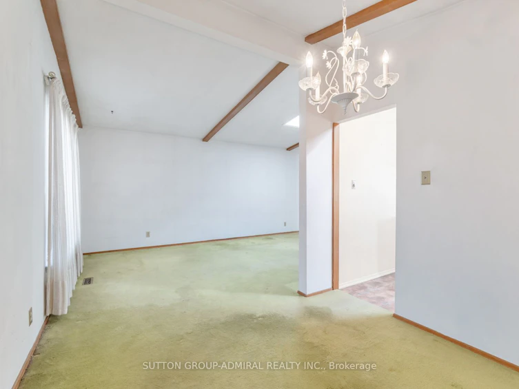 25 Hobart Drive, Toronto, ON, M2J 3J6 - 3