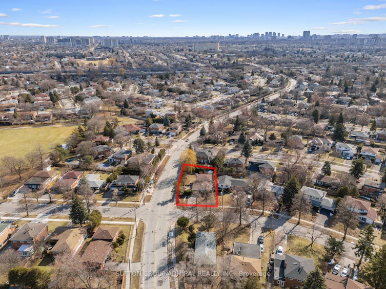 25 Hobart Drive, Toronto, ON, M2J 3J6 - 36