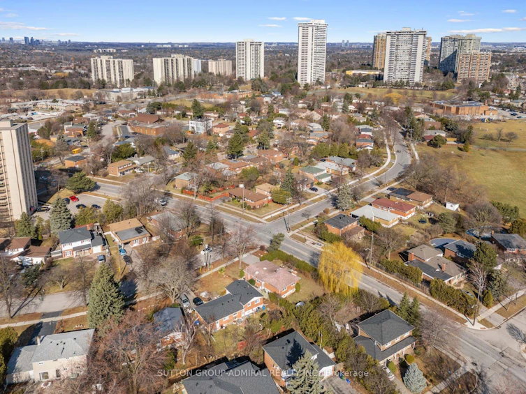 25 Hobart Drive, Toronto, ON, M2J 3J6 - 37