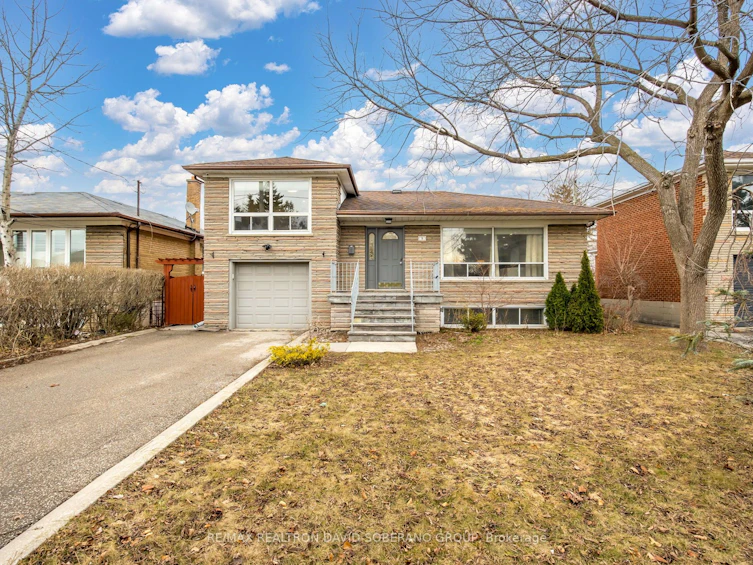 9 Brett Avenue, Toronto, ON, M3H 2W5 - 11