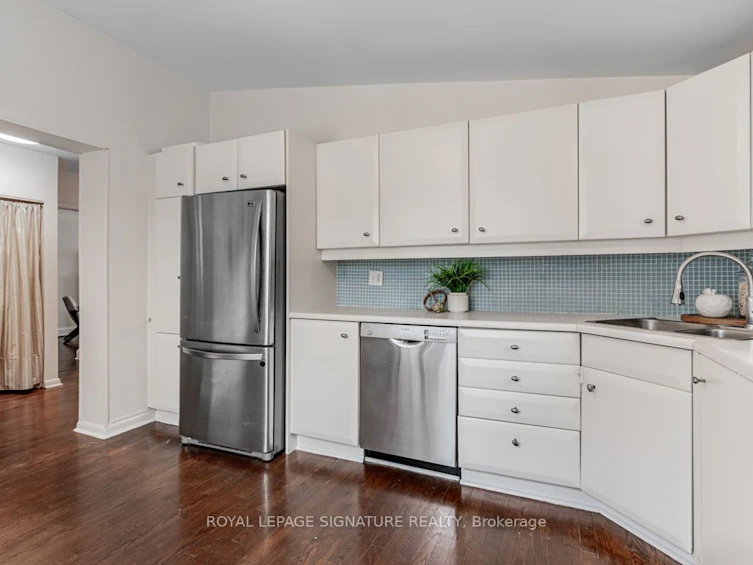 261 Hollywood Avenue, Toronto, ON, M2N 3K8 - 2