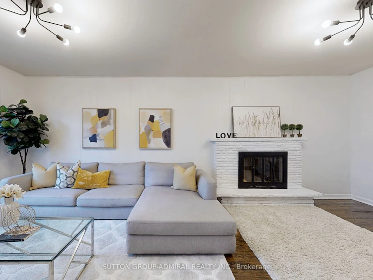 289 Newton Drive, Toronto, ON, M2M 2P5 - 2