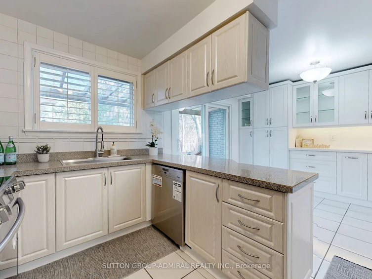 289 Newton Drive, Toronto, ON, M2M 2P5 - 25