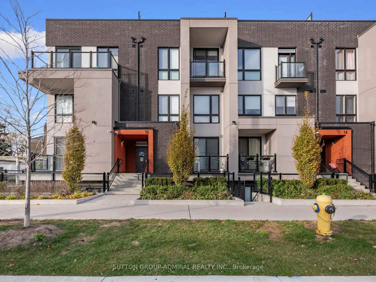 3-16 Marquette Avenue, Toronto, ON, M6A 0E1