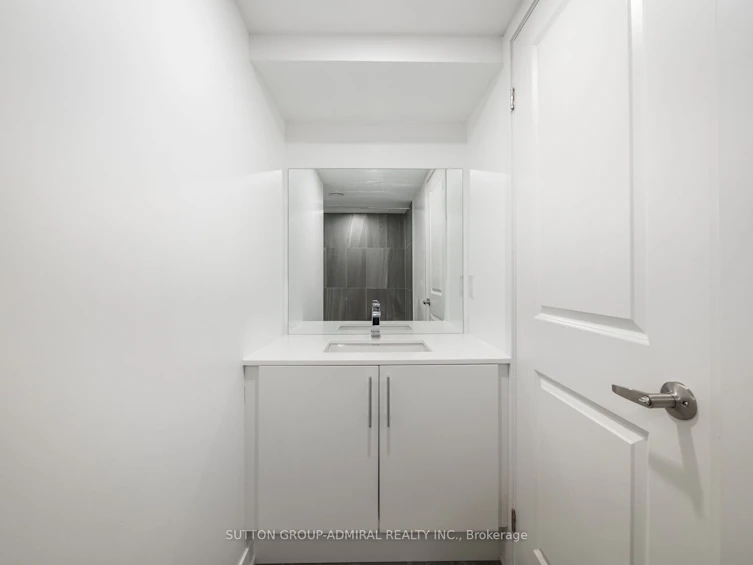 3-16 Marquette Avenue, Toronto, ON, M6A 0E1 - 5