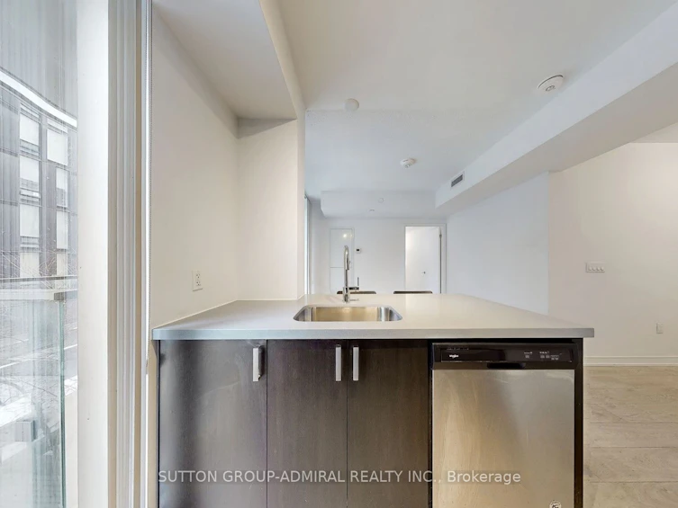 711-50 Wellesley Street E, Toronto, ON, M4Y 0C8 - 4