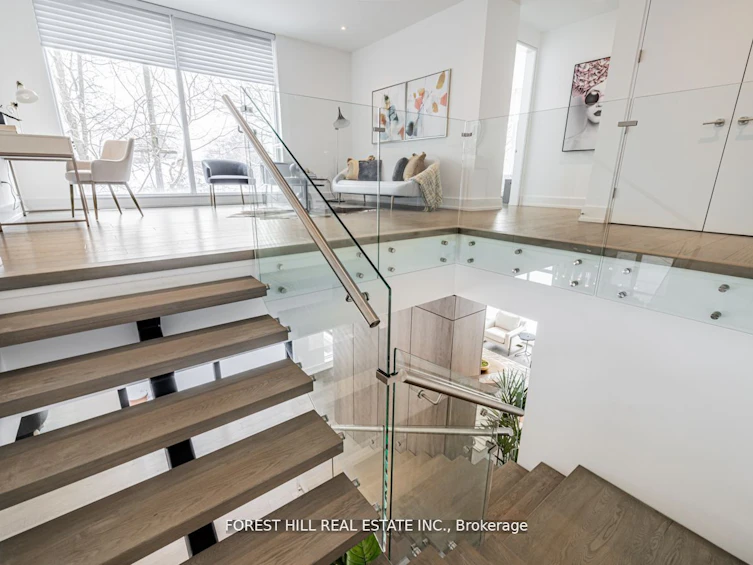 7 Fairmeadow Avenue, Toronto, ON, M2P 0A5 - 15