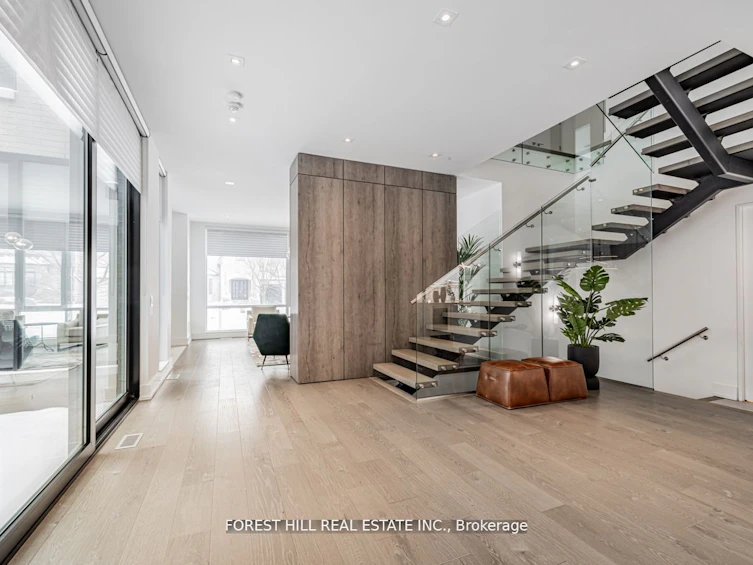 7 Fairmeadow Avenue, Toronto, ON, M2P 0A5 - 9