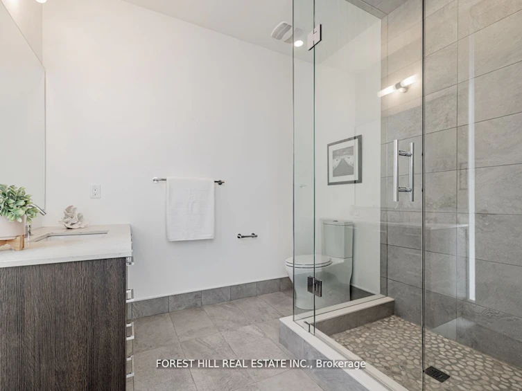 7 Fairmeadow Avenue, Toronto, ON, M2P 0A5 - 27