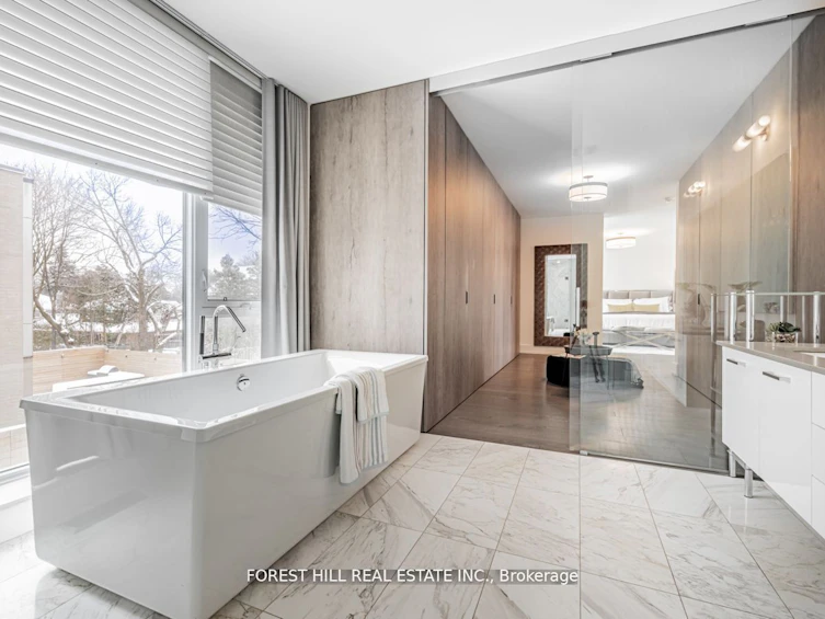 7 Fairmeadow Avenue, Toronto, ON, M2P 0A5 - 35