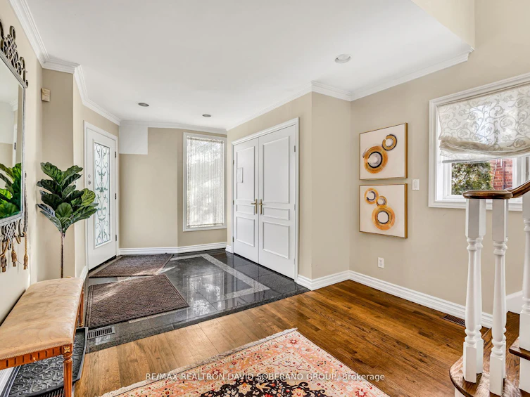 14 Northmount Avenue, Toronto, ON, M3H 1N4 - 2