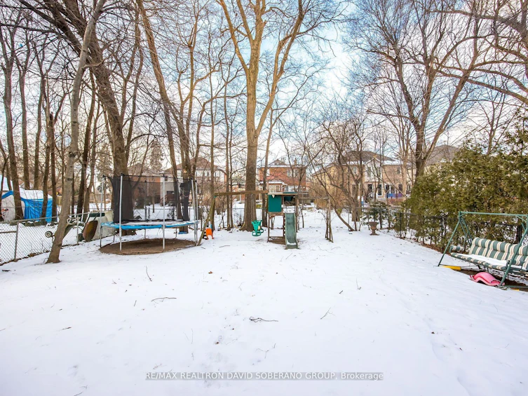 14 Northmount Avenue, Toronto, ON, M3H 1N4 - 30