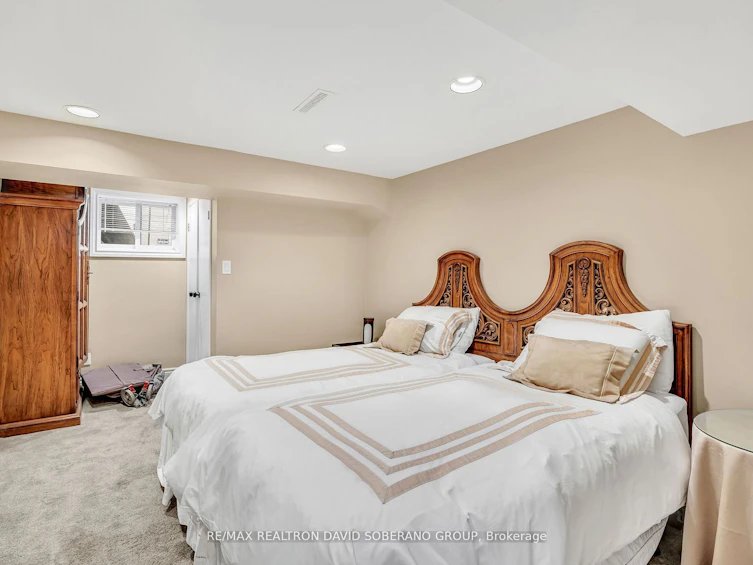 14 Northmount Avenue, Toronto, ON, M3H 1N4 - 25