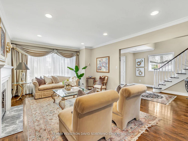 14 Northmount Avenue, Toronto, ON, M3H 1N4 - 4