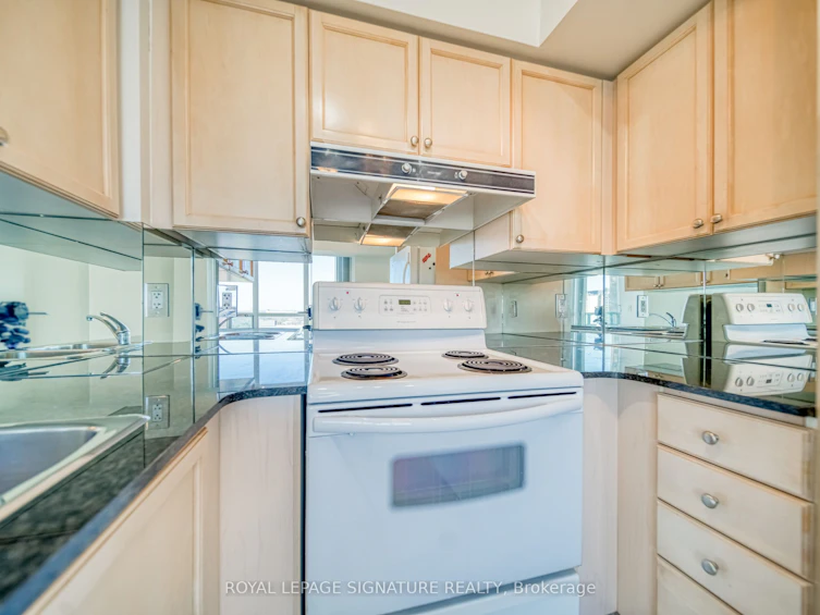 1402-17 Barberry Place, Toronto, ON, M2K 3E2 - 9