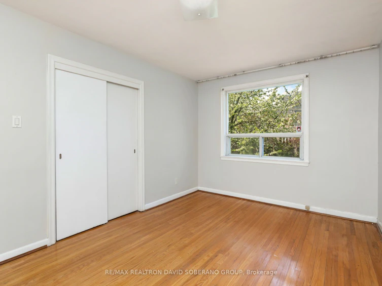 100 Sultana Avenue, Toronto, ON, M6A 1T3 - 12