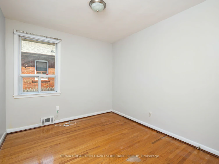 100 Sultana Avenue, Toronto, ON, M6A 1T3 - 14