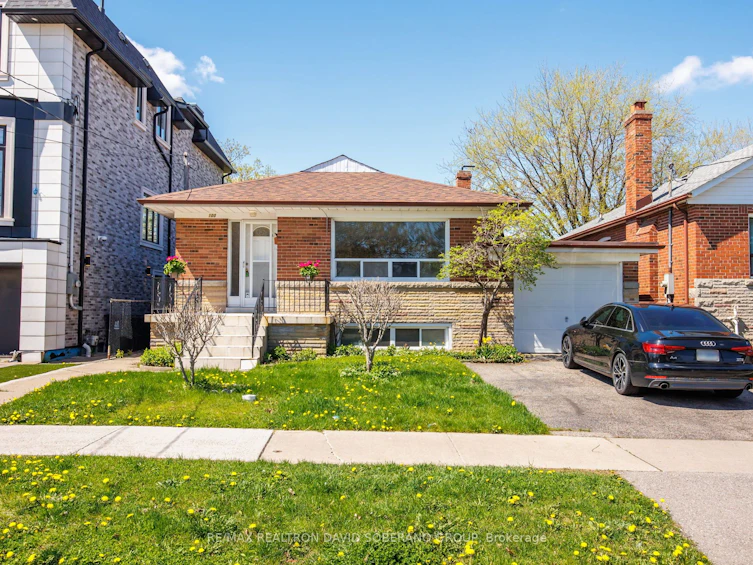 100 Sultana Avenue, Toronto, ON, M6A 1T3 - 2