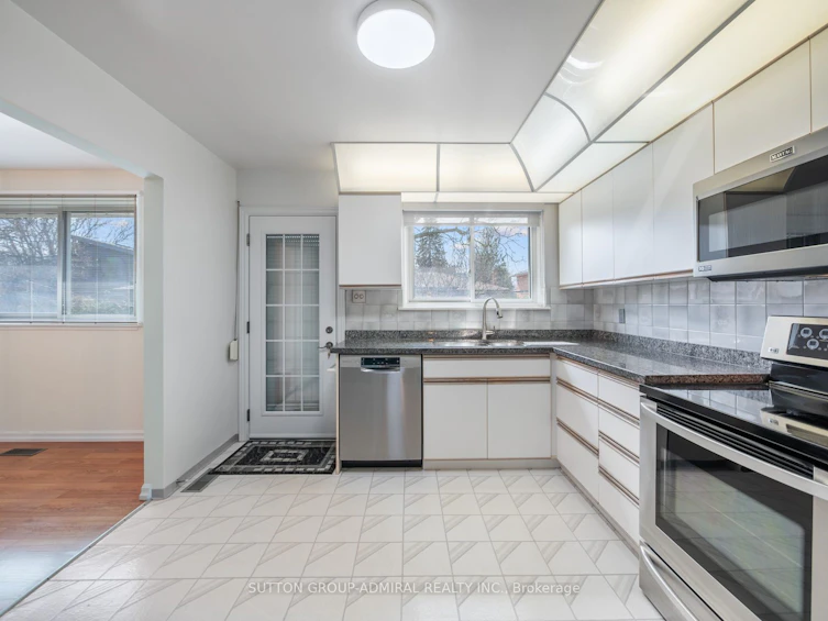 57 Dukinfield Crescent, Toronto, ON, M3A 2R9 - 9