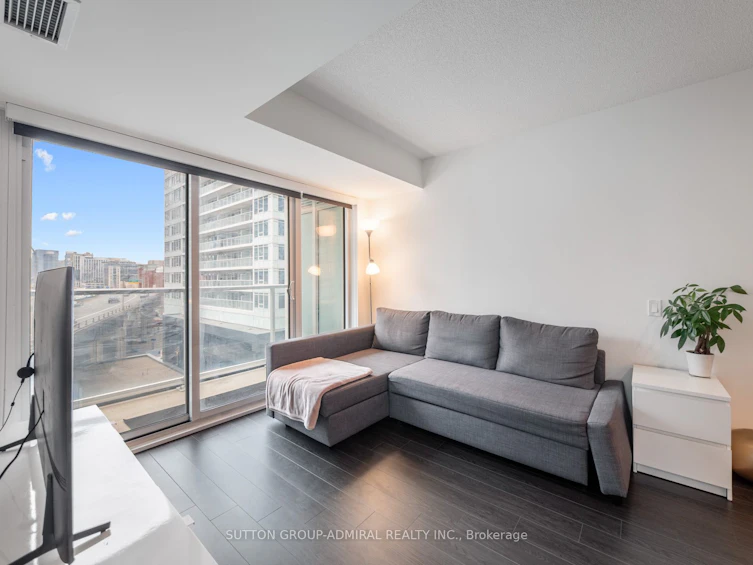706-19 Bathurst Street, Toronto, ON, M5V 0N2 - 9