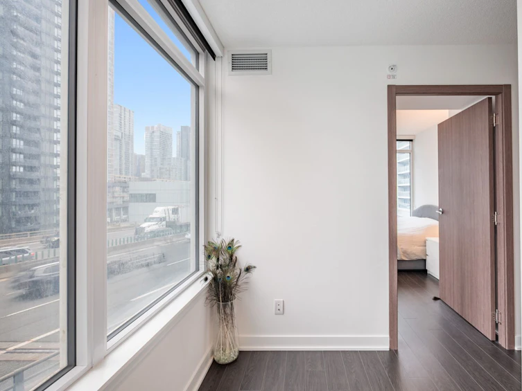 706-19 Bathurst Street, Toronto, ON, M5V 0N2 - 13