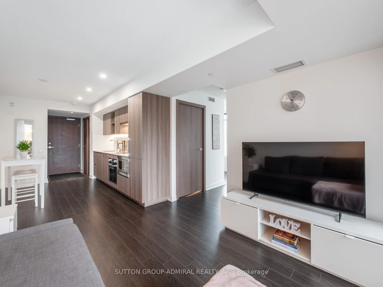 706-19 Bathurst Street, Toronto, ON, M5V 0N2 - 10