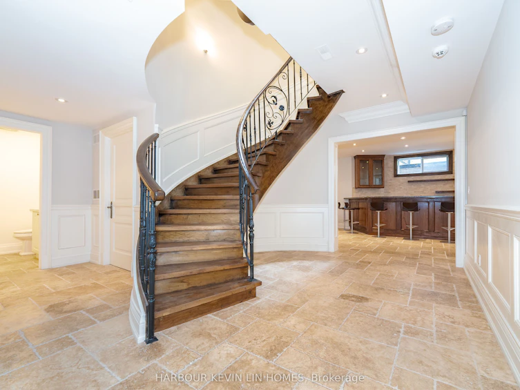172 Elmwood Avenue, Toronto, ON, M2N 3M4 - 38