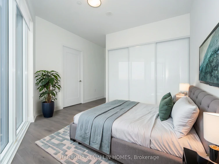2703-575 Bloor Street E, Toronto, ON, M4W 0B2 - 5