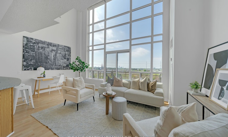 812-1720 Eglinton Avenue E