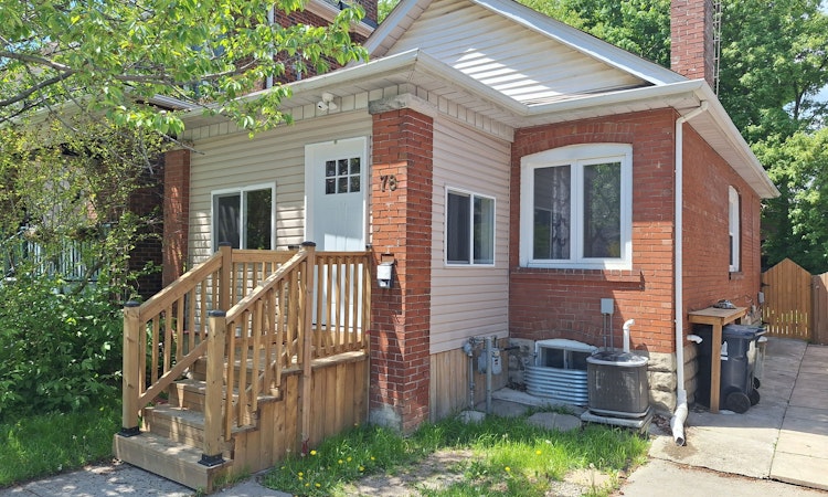78 Lawrence Avenue W
