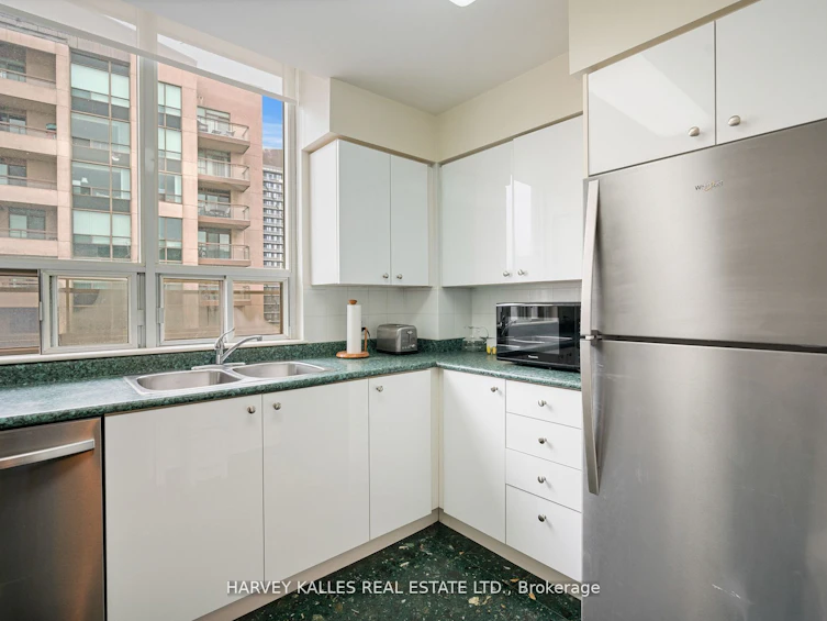 UPH07-256 Doris Avenue, Toronto, ON, M2N 6X8 - 22