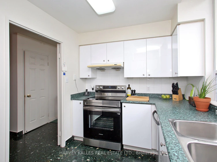 UPH07-256 Doris Avenue, Toronto, ON, M2N 6X8 - 25