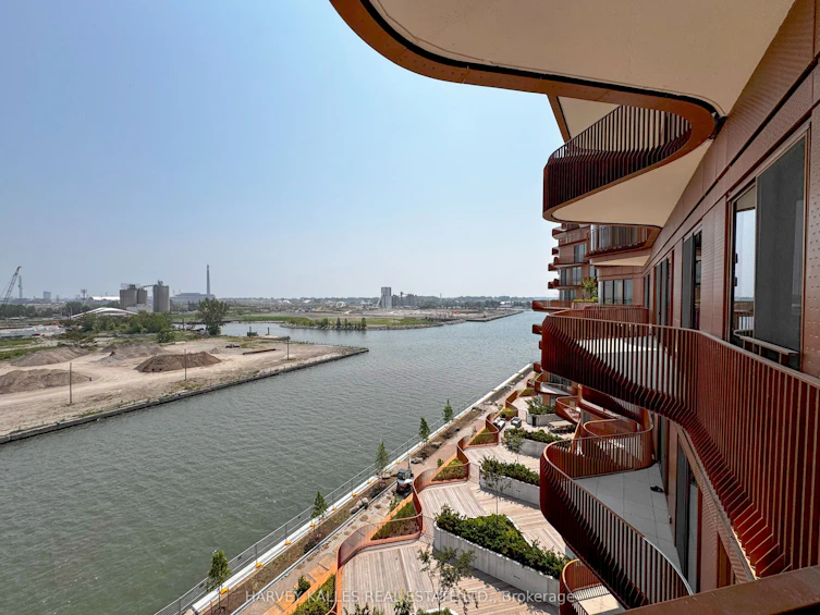 701-155 Merchants Wharf N/A, Toronto, ON, A1A 1A1 - 3