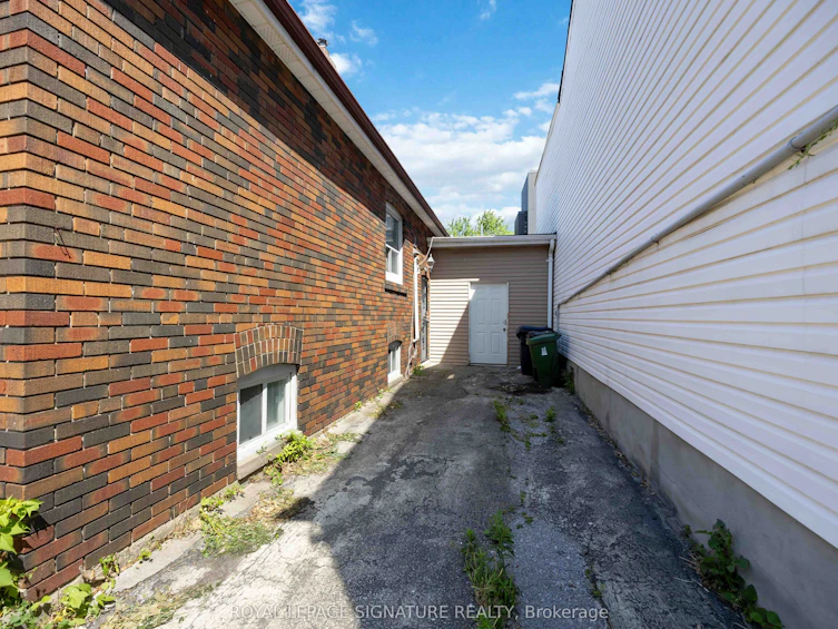 42 Carr Street, Toronto, ON, M5T 1B5 - 37