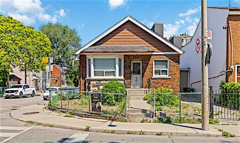 42 Carr Street, Toronto, ON, M5T 1B5