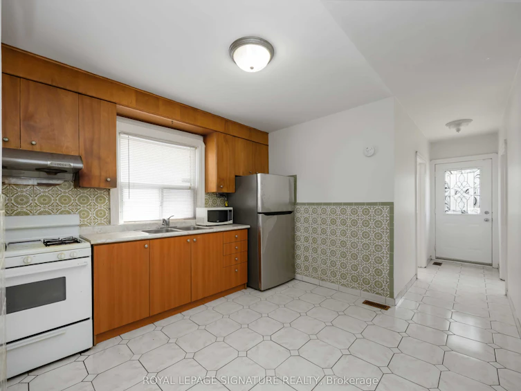 42 Carr Street, Toronto, ON, M5T 1B5 - 7