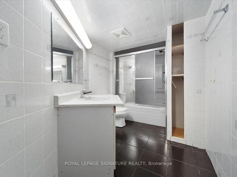 147 Underhill Drive, Toronto, ON, M3A 2K6 - 19