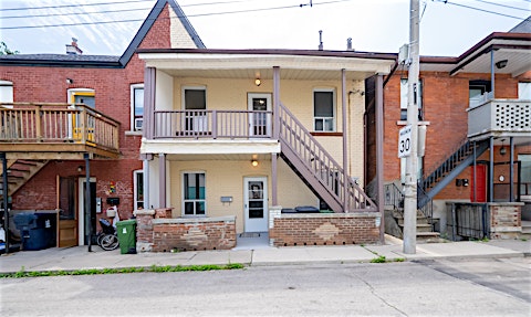 3 Clinton Place, Toronto, ON, M6G 1J8
