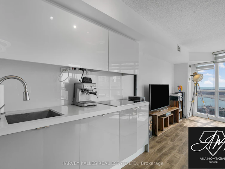 2909-21 Iceboat Terrace, Toronto, ON, M5V 4A9 - 19