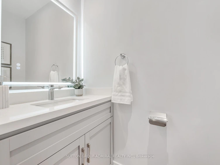 398 Crawford Street, Toronto, ON, M6J 2V9 - 17